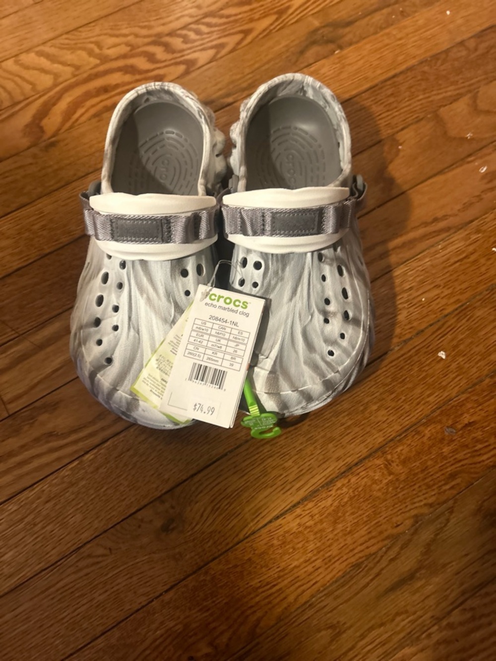 CROCS MENS Marble-Pattern Clog in Gray and White